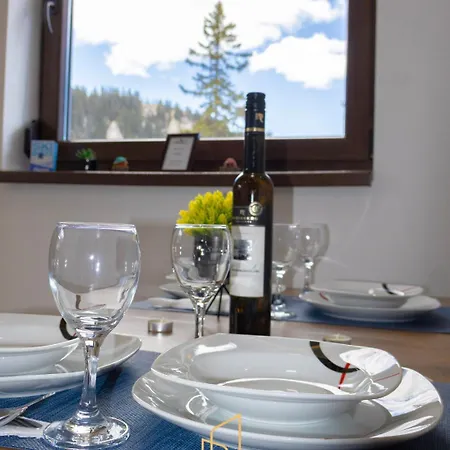 Nela 1 アパート ヤホリナ